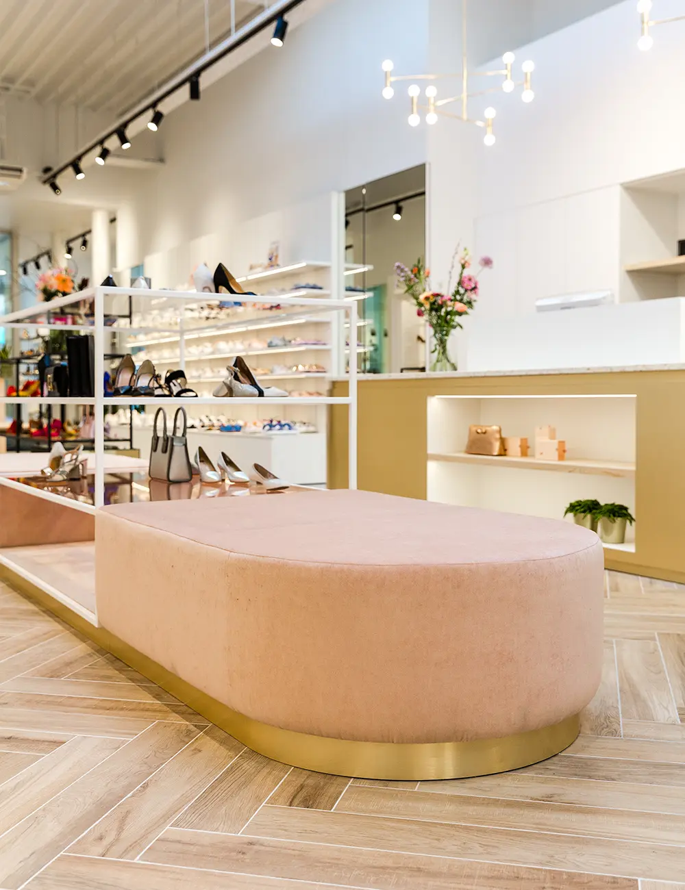 Retail interiors with Abet Laminati Metalli HPL 874